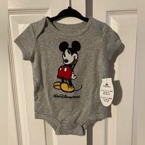 Walt Disney World Disney Parks Boys Mickey Mouse Short Sleeve Onesie NWT 6 Month